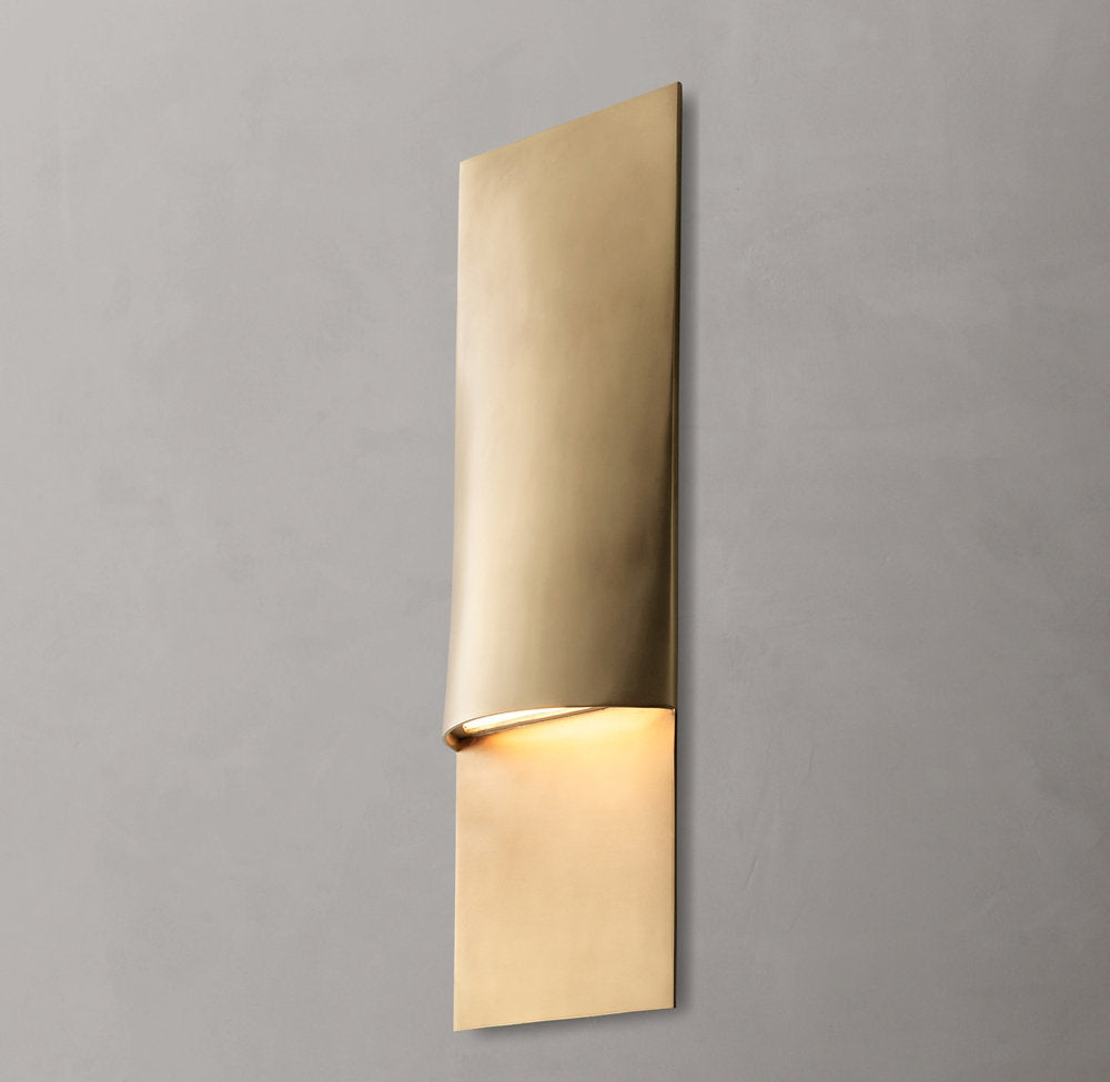 Taza Vertical Rectangular Sconce